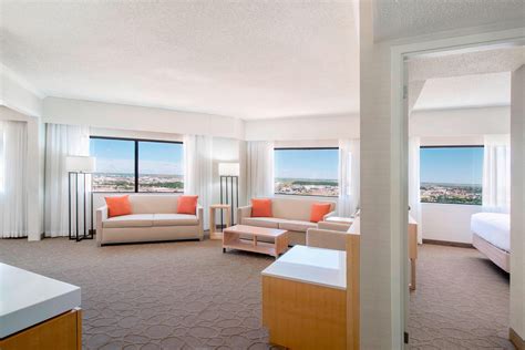 Regina Hotel Rooms and Suites .